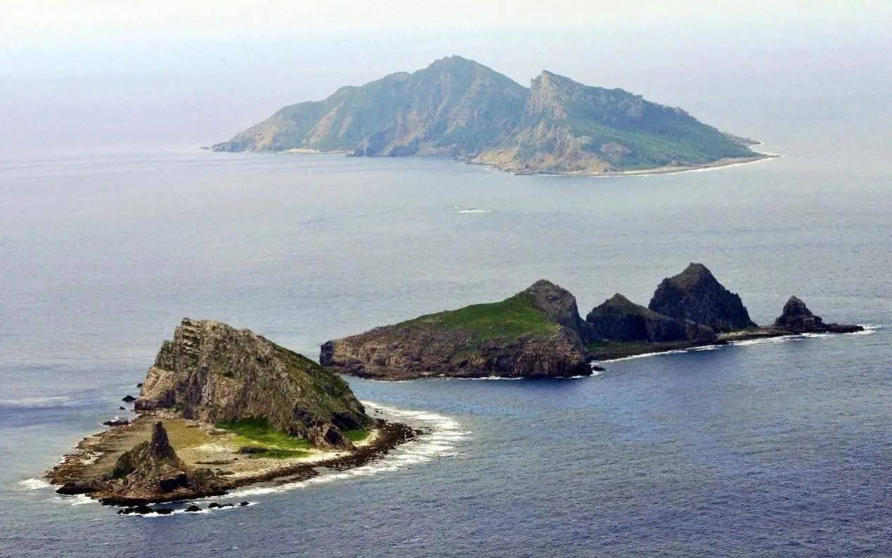 钓鱼岛浮标被移除？外交部一句话，让蹬鼻子上脸的日本，笑不出来了