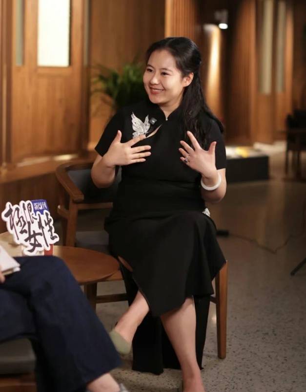 与渐冻症抗争6年，妻子透露蔡磊近况：他已完全丧失语言能力，仅能吃流食