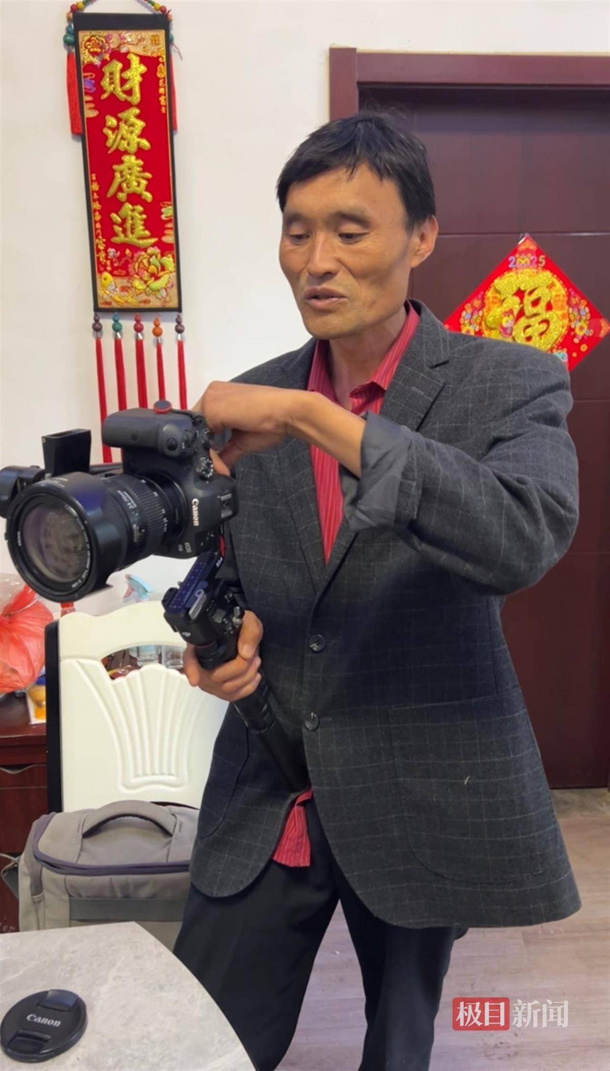 昔日顶流“拉面哥”已转型带货主播，祝福“鸡排哥”越来越火，喊话网友不要过度打扰