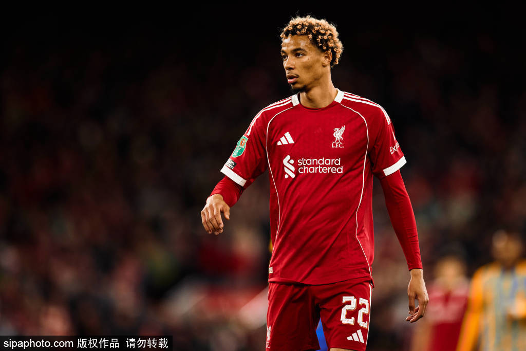 利物浦换人战术大揭秘：萨拉赫、麦卡利斯特、戈麦斯的登场如何影响比赛？