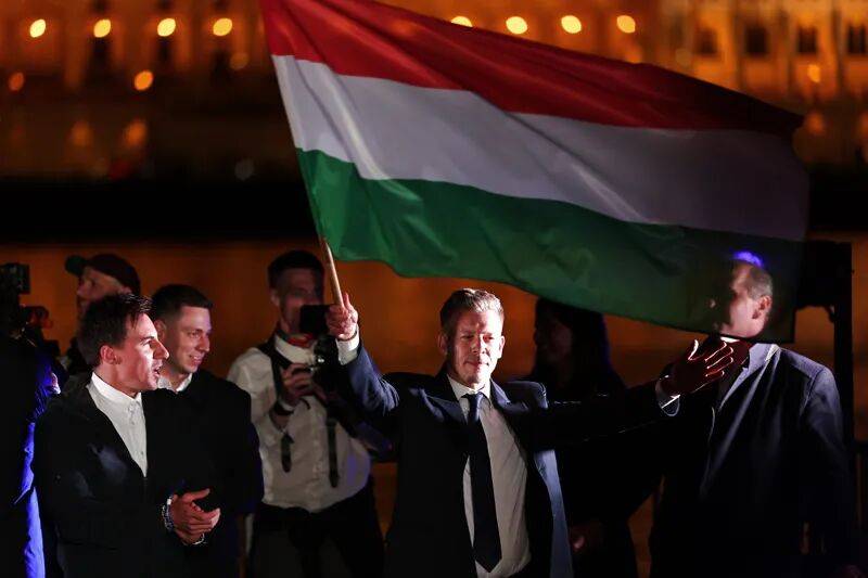 特朗普不喜欢北约，泽连斯基可喜欢北约了：要帮欧洲建自主反导系统