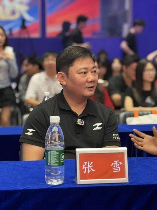 张雪：53号真车和奖杯拍卖款将全部捐给韩红基金