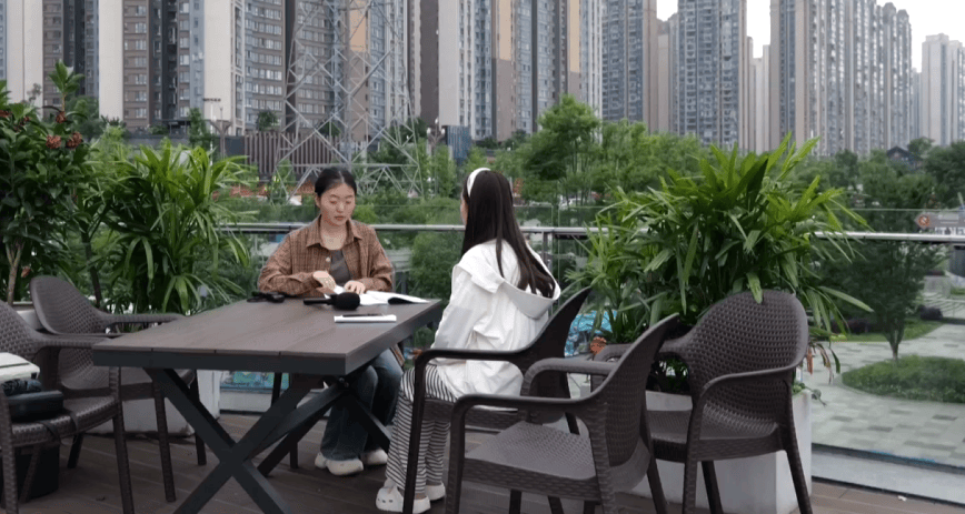 月月扣社保、公司却零缴费！贵阳一女子四万余元生育津贴无法领取，产后返岗还遭“冷暴力”，维权发现企业法人已变更